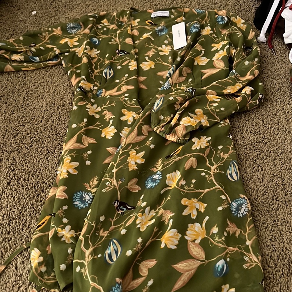 Urban Outfitters Green Floral Dress - Picture 1 of 1